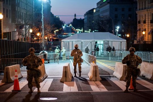 Mencekam, Washington Dijaga Ribuan Tentara Jelang Pelantikan Joe Biden