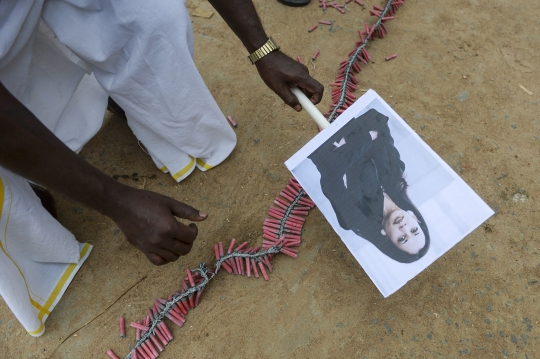 Hebohnya Penduduk Desa di India Rayakan Pelantikan Kamala Harris