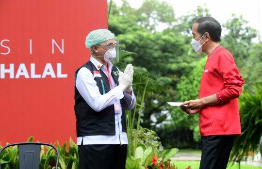 Presiden Jokowi Kembali Disuntik Vaksin Covid-19