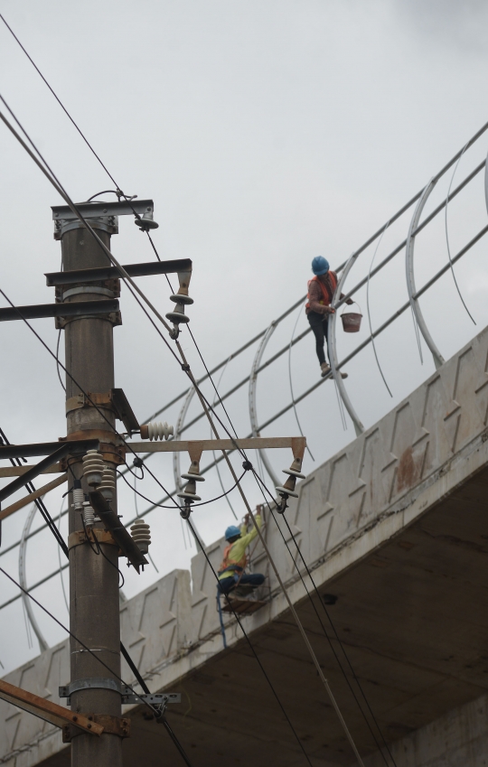 Persiapan Flyover Cakung Jelang Diuji Coba
