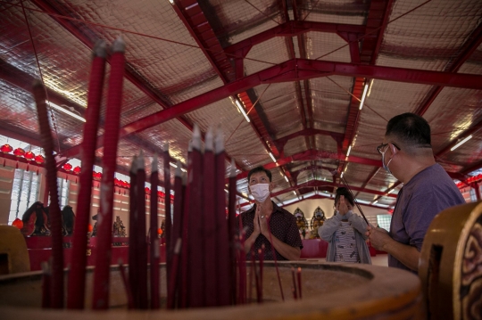 Vihara Dharma Bakti Tutup di Malam Imlek