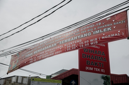 Vihara Dharma Bakti Tutup di Malam Imlek