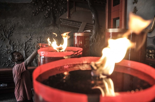 Persiapan Klenteng Ancol Sambut Tahun Baru Imlek