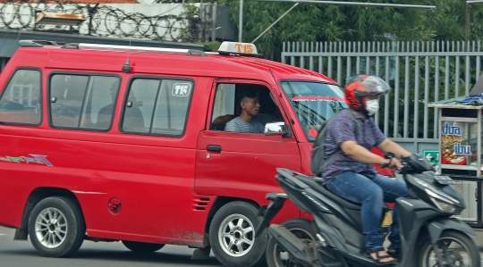 Potret Warga Abaikan Protokol Kesehatan di Tengah Lonjakan Kasus Covid-19