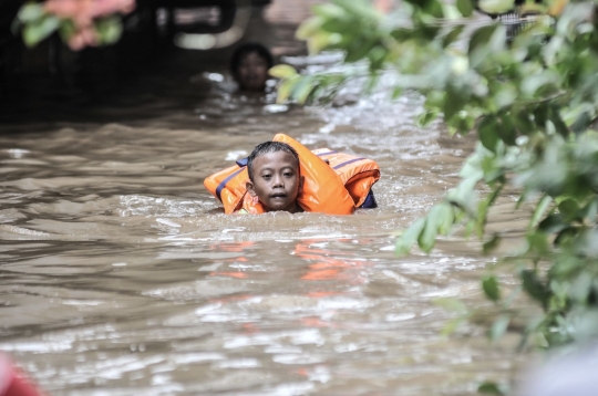 Banjir 2,5 Meter Rendam Permukiman Kebon Pala