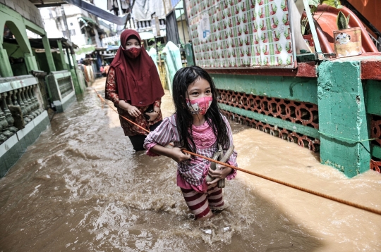 Banjir 2,5 Meter Rendam Permukiman Kebon Pala