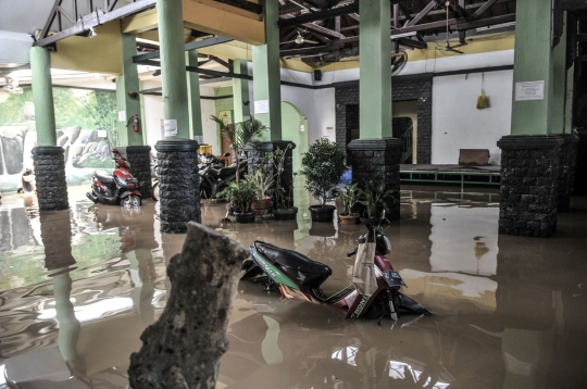 Banjir 2,5 Meter Rendam Permukiman Kebon Pala