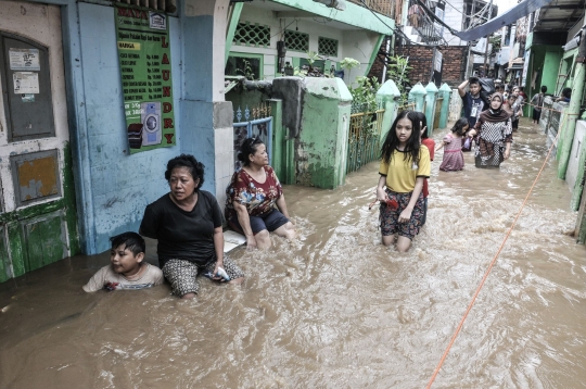 Banjir 2,5 Meter Rendam Permukiman Kebon Pala