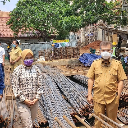 Mengenal Sosok Sarni, Ibu Sambung Verrell Bramasta Ternyata Politikus Anggota DPRD