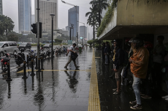 Warga Jakarta yang Menolak Vaksin Siap-Siap Didenda Rp5 Juta