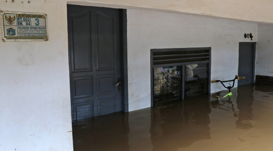 Banjir Akibat Luapan Kali Sunter Rendam Cipinang Melayu