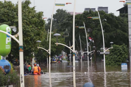 Jalan Kemang Raya Terendam Banjir