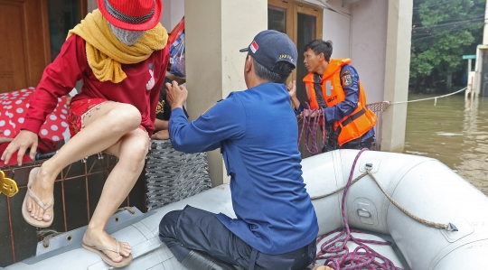 Hujan Lebat, Permukiman di Pekayon Kebanjiran