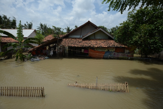 Banjir Masih Rendam Desa Sindangsari di Bekasi