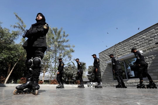 Pakistan Bentuk Satuan Polisi Bersepatu Roda untuk Berantas Kejahatan