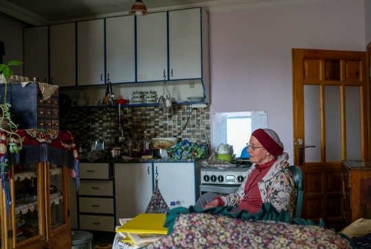 Semangat Nenek 75 Tahun Perangi Penyakit Parkinson Lewat Tinju