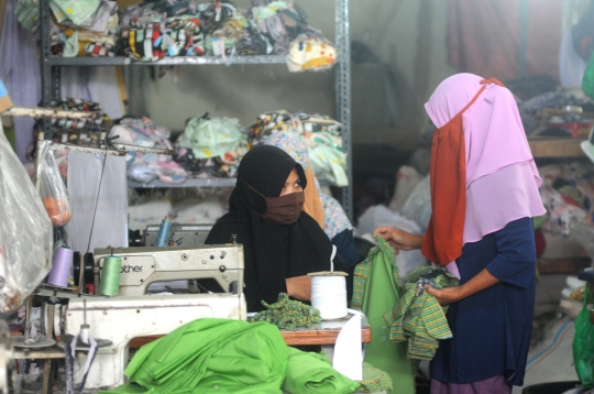 Melihat UMKM Konveksi Desa Curug yang Mampu Bertahan di Masa Pandemi