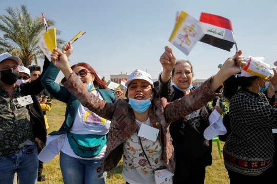 Antusiasme Warga Irak Sambut Kedatangan Paus Fransiskus