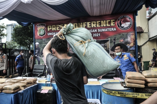 Kapolda Metro Jaya Ungkap Ladang Ganja Seluas 12 Hektare