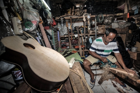 Geliat Industri Gitar Rumahan Bertahan di Masa Pandemi