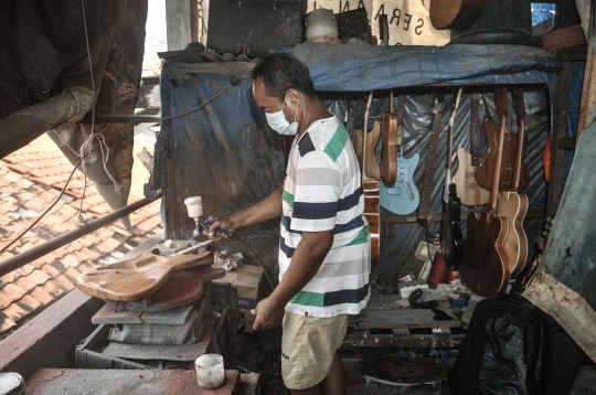 Geliat Industri Gitar Rumahan Bertahan di Masa Pandemi