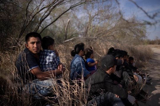 Nestapa Imigran Amerika Tengah Usai Melintasi Perbatasan