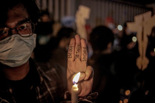 Aksi Lilin Solidaritas untuk Rakyat Myanmar