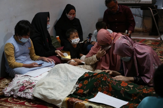 Suasana Persemayaman Jenazah Anton Medan di Cibinong