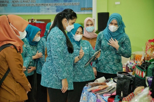 5 Potret Kahiyang Ayu yang Kini Jadi Ketua PKK Medan, Penampilannya Curi Perhatian