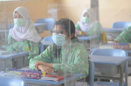 Uji Coba Belajar Tatap Muka dengan Menerapkan Protokol Kesehatan di Cibinong