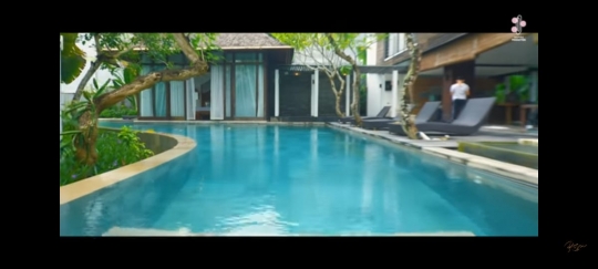 9 Potret Vila Mewah Super Cozy Rossa di Bali, Ada Kolam Renang Sampai Jacuzzi