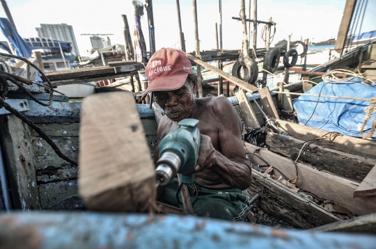 Asa Kakek Pembuat Kapal Nelayan di Sunda Kelapa