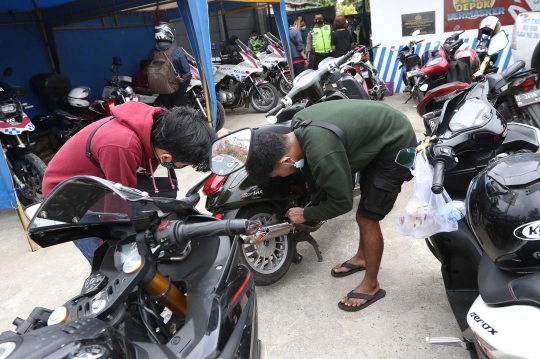 Puluhan Pemotor Berknalpot Bising Terjaring Razia di Depok