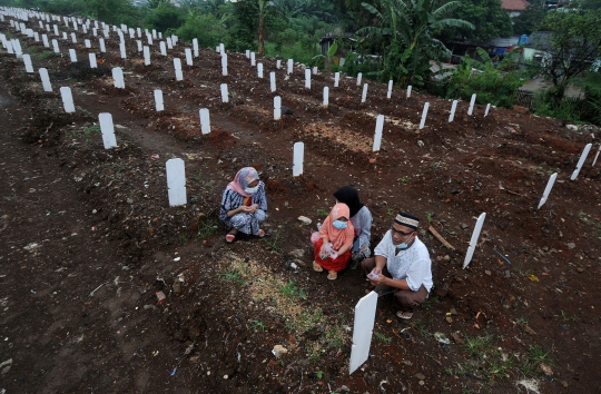 Intensitas Pemakaman Korban Covid-19 di TPU Srengseng Sawah 2 Menurun