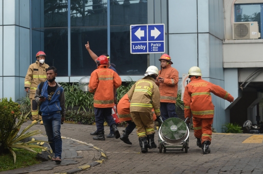 Gedung Graha Mustika Ratu Terbakar