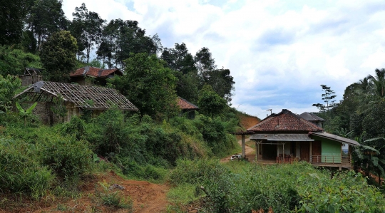 Kondisi Kampung yang Ditinggalkan di Lebak