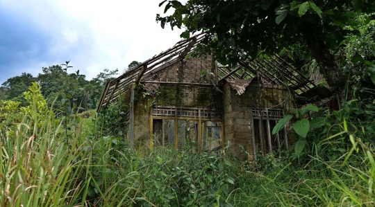 Kondisi Kampung yang Ditinggalkan di Lebak