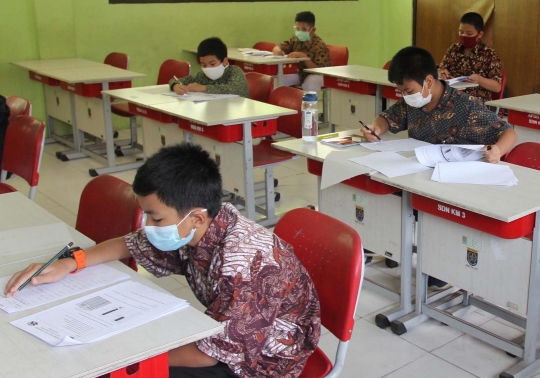 Antusiasme Siswa SD Ikuti KSN dengan Protokol Kesehatan