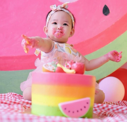 Potret Perayaan Ultah Anak Yuanita Christiani, Lucu Banget Temanya Buah-buahan
