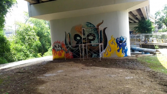 Karya Mural di Tembok Flyover Malang