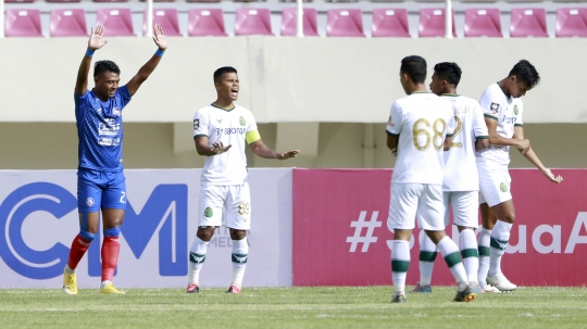 Arema FC Vs Persikabo 1973 Bermain Imbang di Stadion Manahan