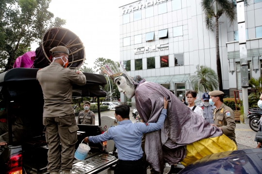 Satpol PP Jakarta Selatan Jaring PMKS Hingga Ondel-Ondel