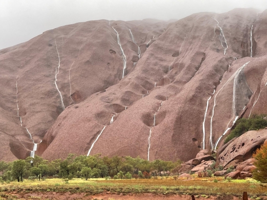 Keindahan Air Terjun Langka di Australia
