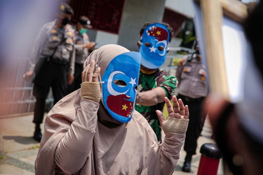 Aksi Solidaritas untuk Muslim Uighur di Kedubes China