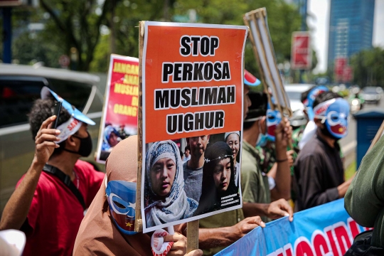 Aksi Solidaritas untuk Muslim Uighur di Kedubes China