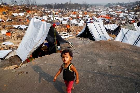 Kesedihan Etnis Rohingya Seusai Kamp Pengungsian Ludes Terbakar