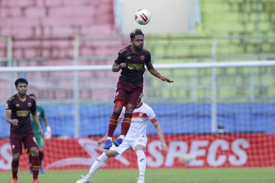 PSM Makassar Tahan Imbang Borneo FC