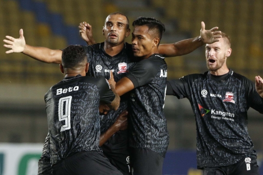 Madura United Ditahan Imbang Persela