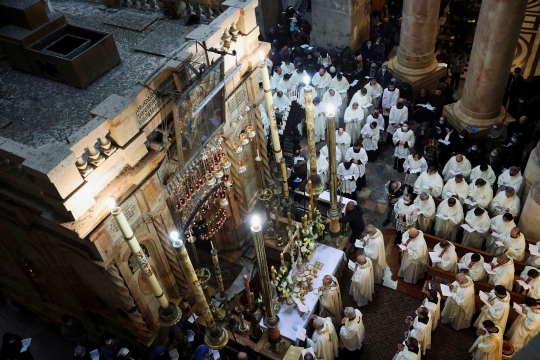 Melihat Pelaksanaan Ibadah Kamis Putih di Gereja Makam Yesus