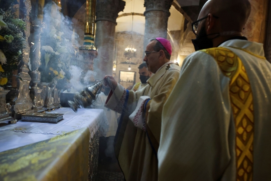Melihat Pelaksanaan Ibadah Kamis Putih di Gereja Makam Yesus